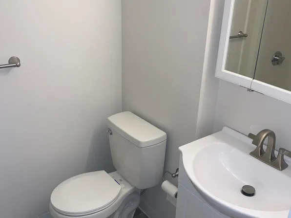 27 Parker St APT 3, Ware, MA 01082