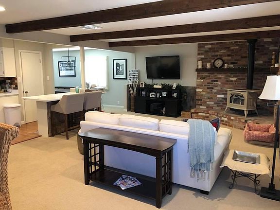 Family room with brick inlay