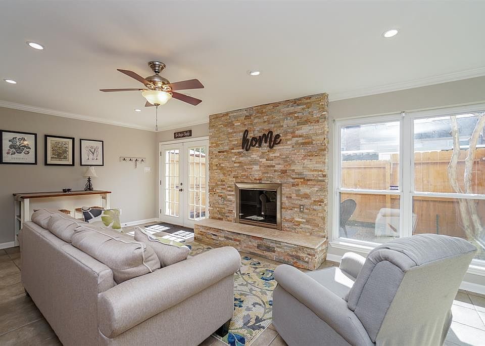 1st image of 10374 Briar Forest Dr #32/3
