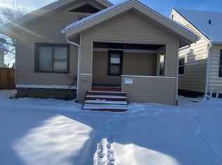 124 N Thornwood Ave, Davenport, IA 52802