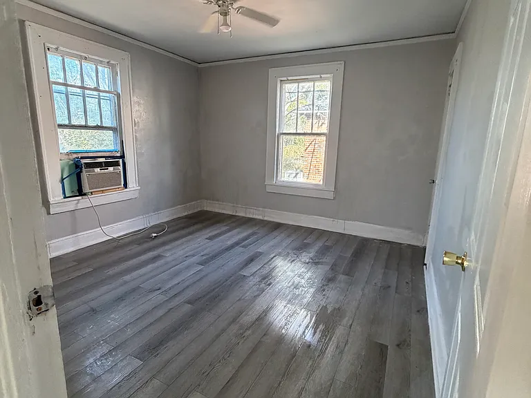 133 Stonewall Ave N — Photo 8