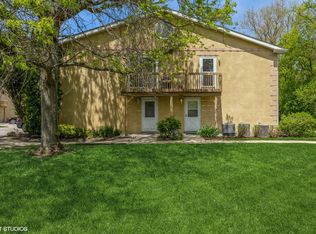 1162 Greenwood Cir, Woodstock, IL