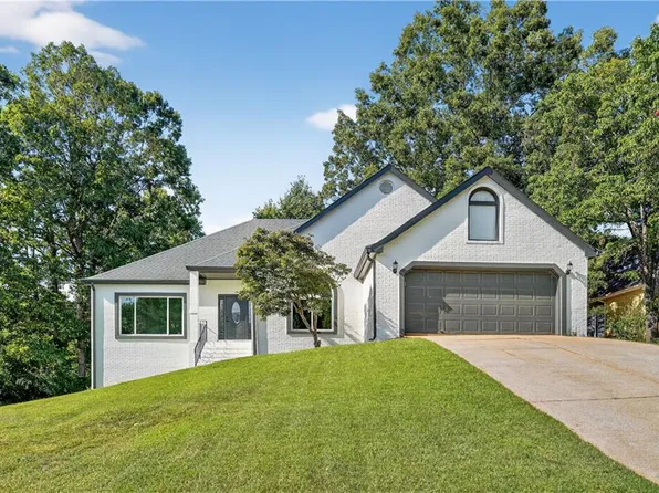 6914 Whispering Wind Way, Stone Mountain, GA 30087