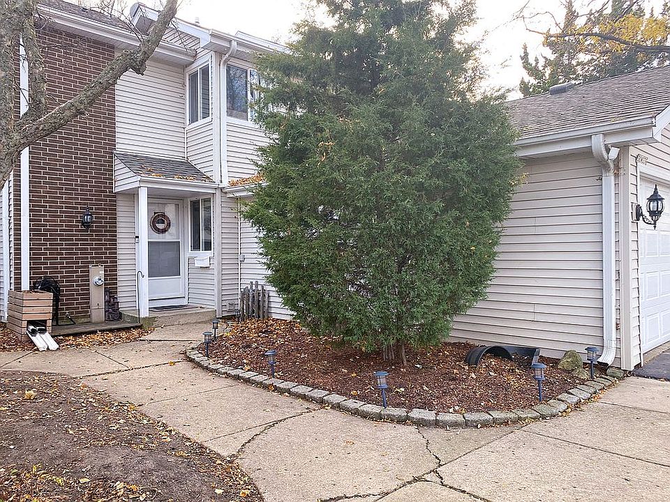 1st image of 30W339 Pinehurst Dr