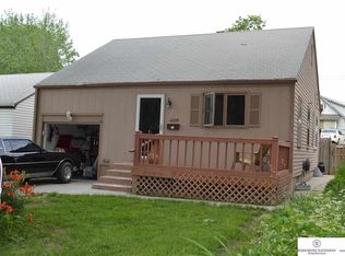 4219 S 42nd St, Omaha, NE 68107