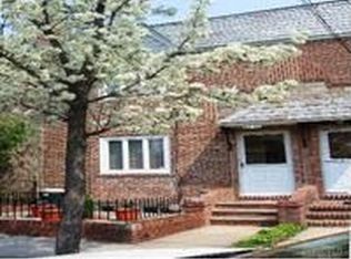 5517 84th St, Elmhurst, NY 11373