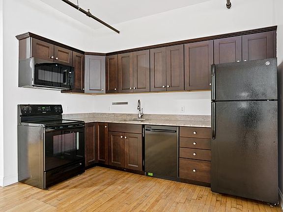 2nd image of 135 Plymouth St APT 304A