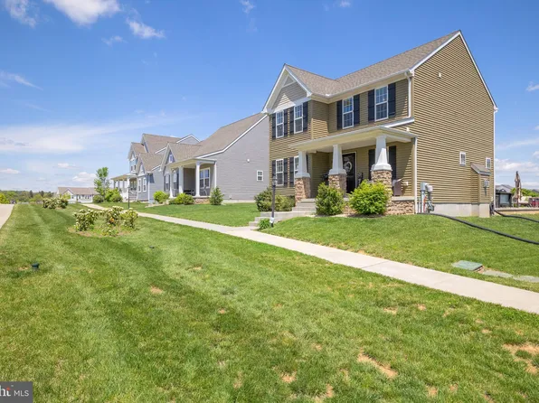 5 Latta Ln, Coatesville, PA 19320