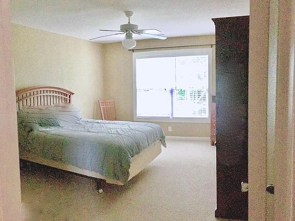 Large upstairs bedroom