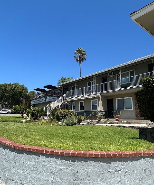 2nd image of 144 N Baldwin Ave APT 6