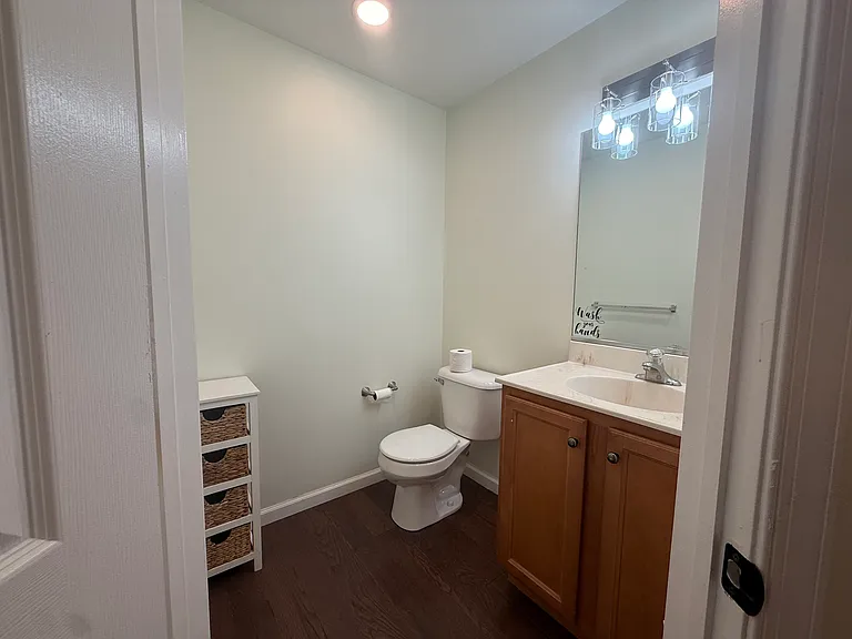 1319 Mohr Cir — Photo 3