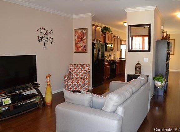 3rd image of 5222 Crystal Lakes Dr