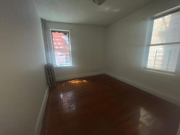 4th image of 1523 Taylor Ave APT 2
