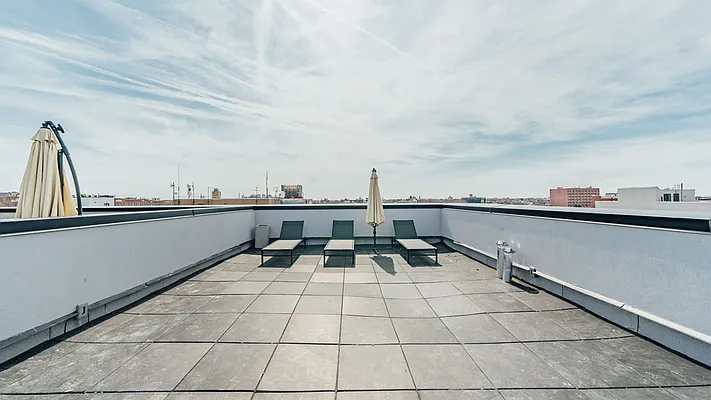 Rented by Nooklyn NYC LLC | media 18