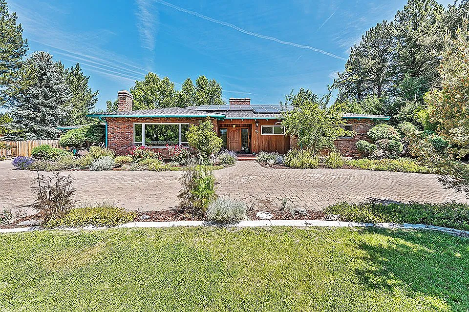 75 Southridge Dr photo 1