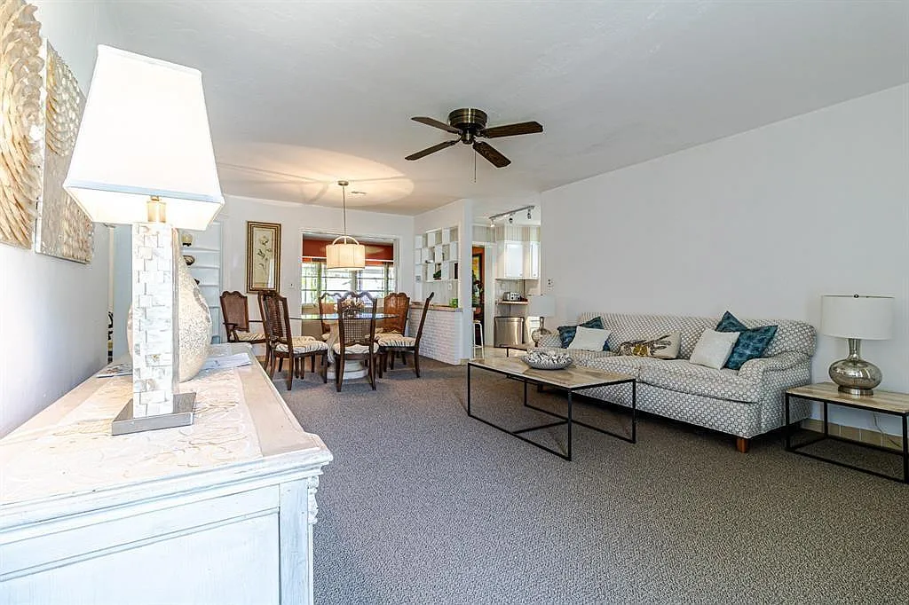 3 bed, 3.0 bath, 1633 sqft, $4,000 — Photo 4