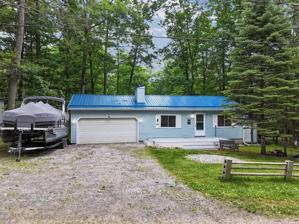 312 Dayton St, Roscommon, MI 48653