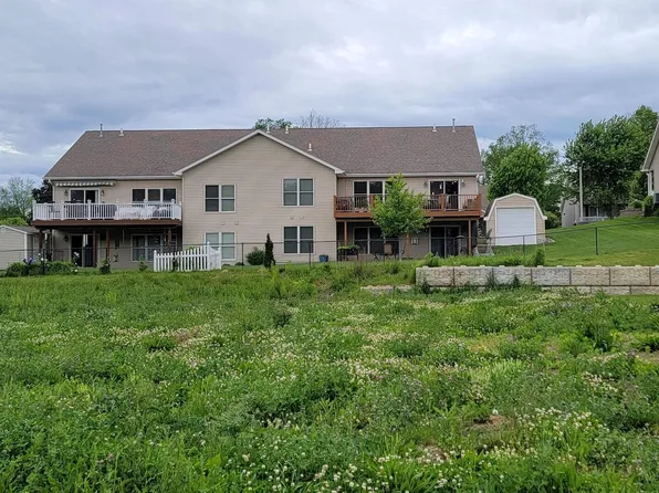 1806 E 6th St #A, Coal Valley, IL 61240