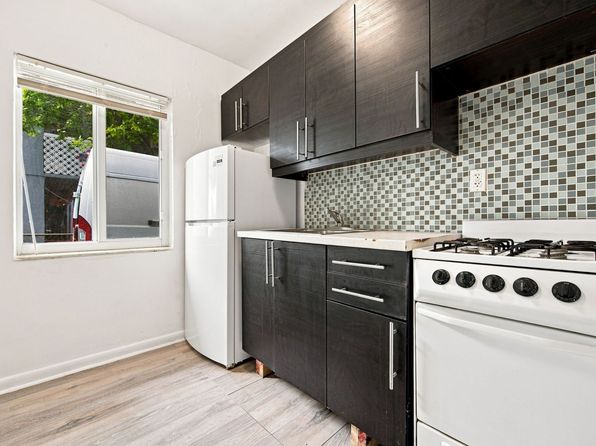 976 NW 6th St Unit 2