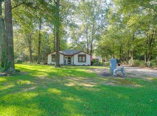 10862 County Line Rd, Willis, TX 77378