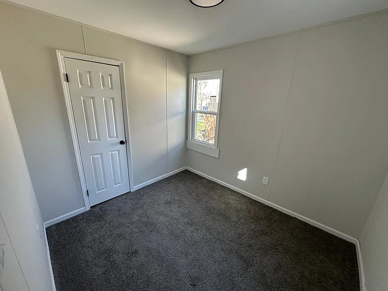 8212 Continental Ave — Photo 8