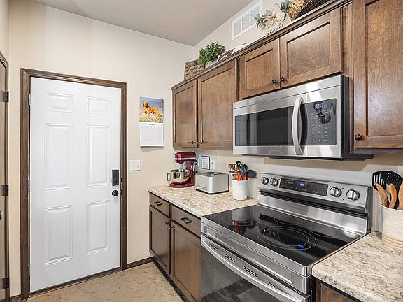 4th image of 4416 E Whisper Ridge Pl