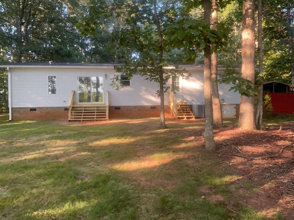 2nd image of 151 Trumpet Branch Rd