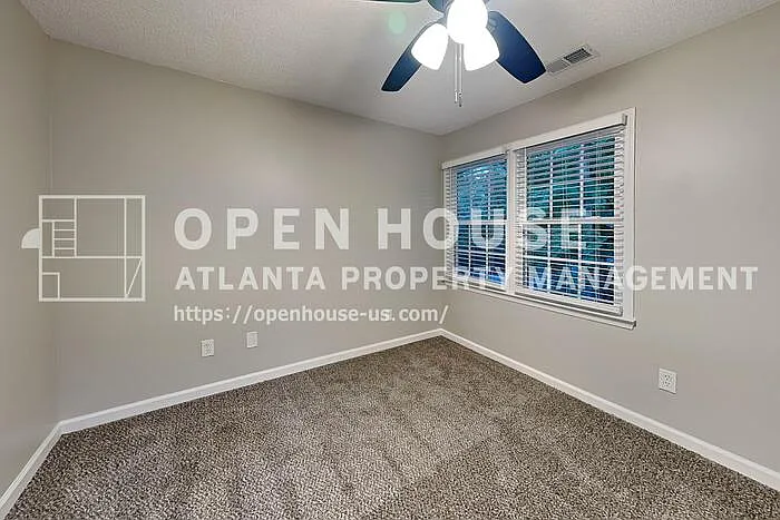 4241 Glenforest Way NE — Photo 13