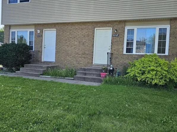 6317-6319 Western Ave, Davenport, IA 52806