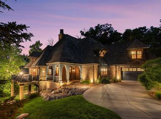1610 Locust Hills Pl, Wayzata, MN 55391