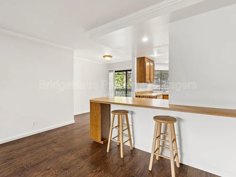 5750 Friars Rd #204 — Photo 9