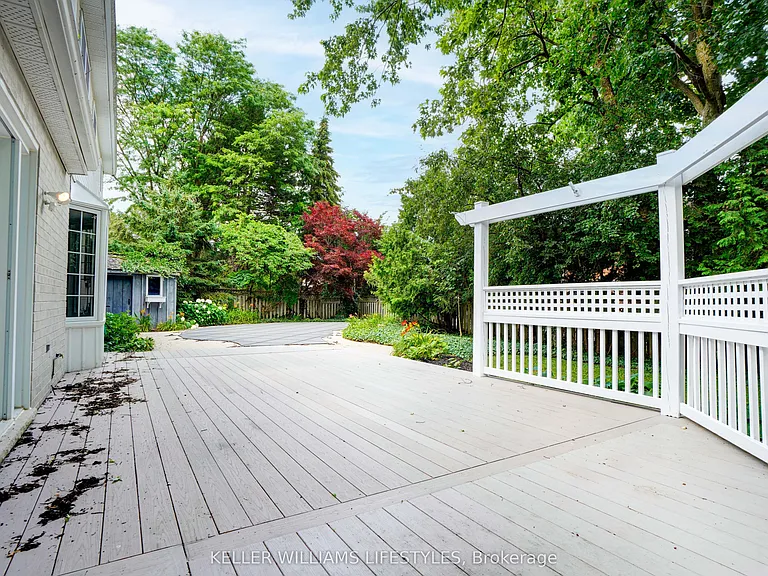 1713 Phillbrook Cres — Photo 46