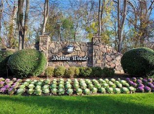 850 Skyline Dr #850, Coram, NY 11727
