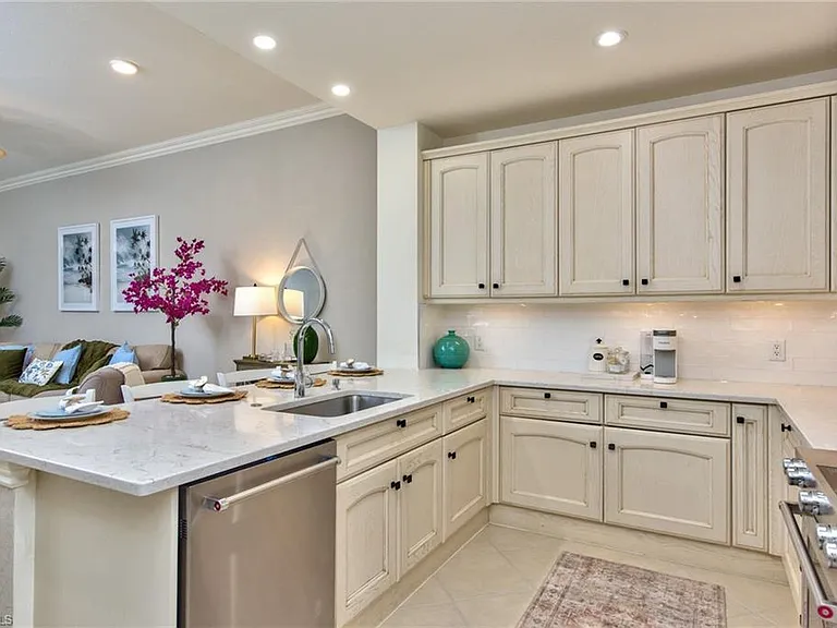 9242 Tesoro Ln #1-102 — Photo 7