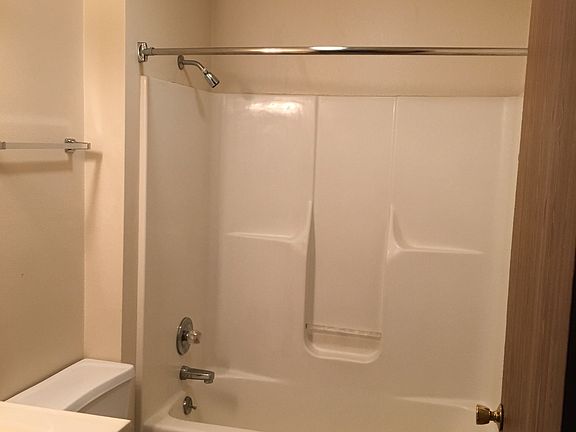 5th image of 145 Sugar Creek Ln APT 3