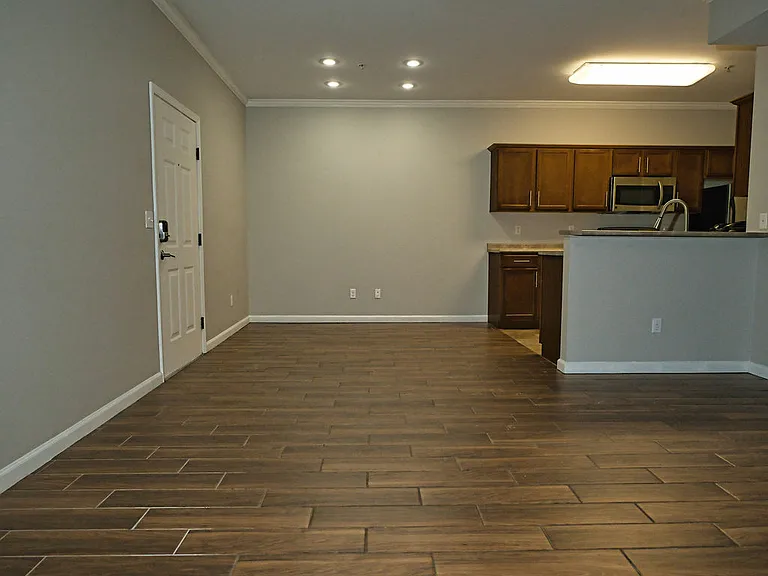 Griffin Gate Apartments — Photo 21