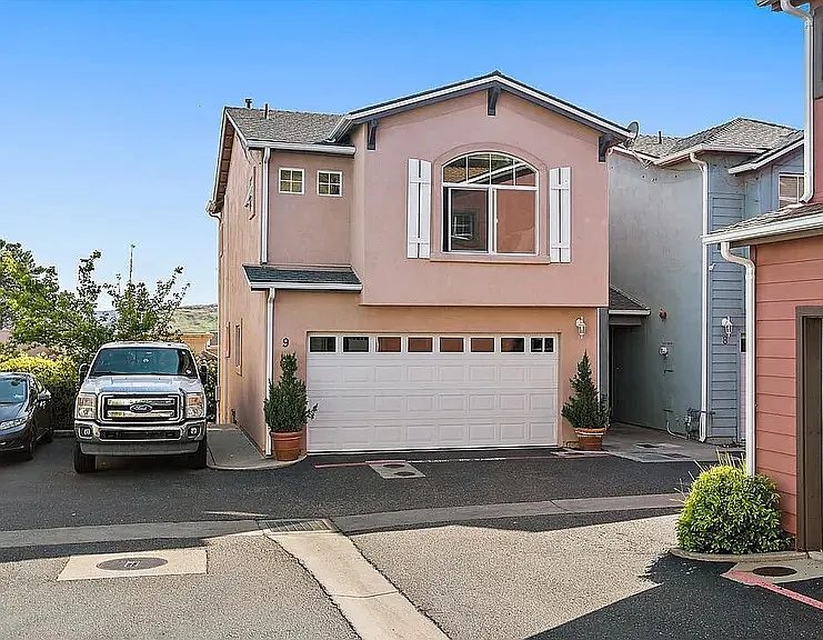 3 bed, 2.5 bath, 1232 sqft, $4,000 — Photo 1