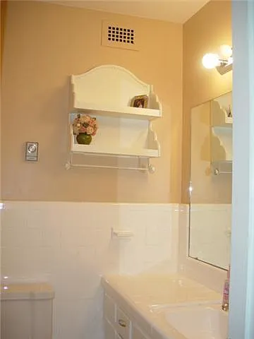 2020 Beech Ave #B12 — Photo 5