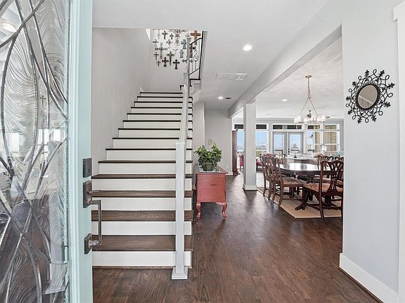 5th image of 4019 Bayshore Dr