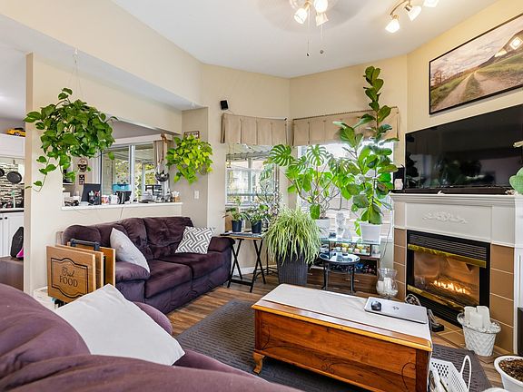 5th image of 7554 Briskham St #309