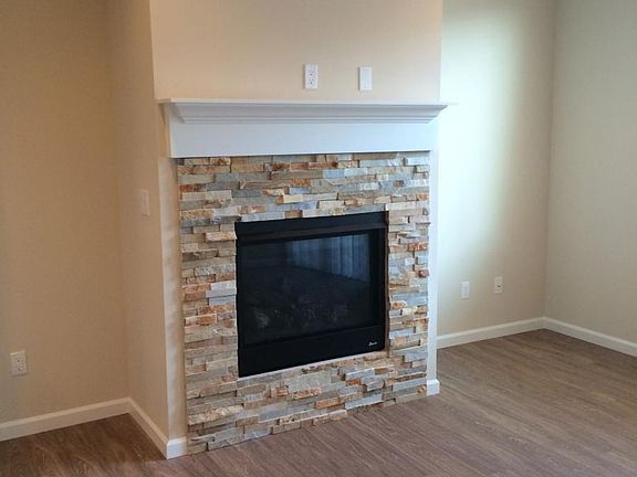 Living room with gas fireplace