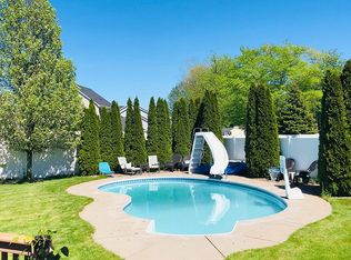 7257 Katie Dr, North Tonawanda, NY 14120