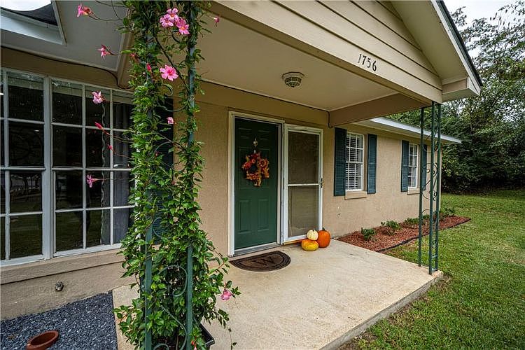 1st image of 1756 Lee Road 57