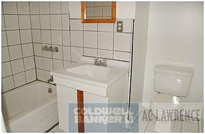 3rd image of 307 W 21st St APT 4