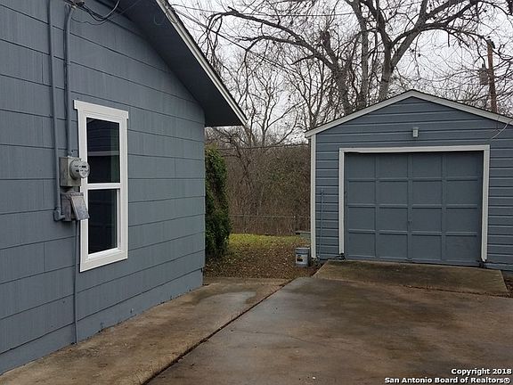 4th image of 3607 Bob Billa St