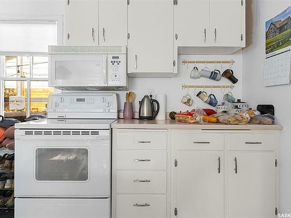 5th image of 19 Hordern St