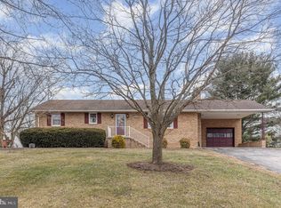 13 Locust St, Gettysburg, PA 17325