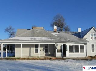 670 Chestnut St, Bloomington, NE 68929
