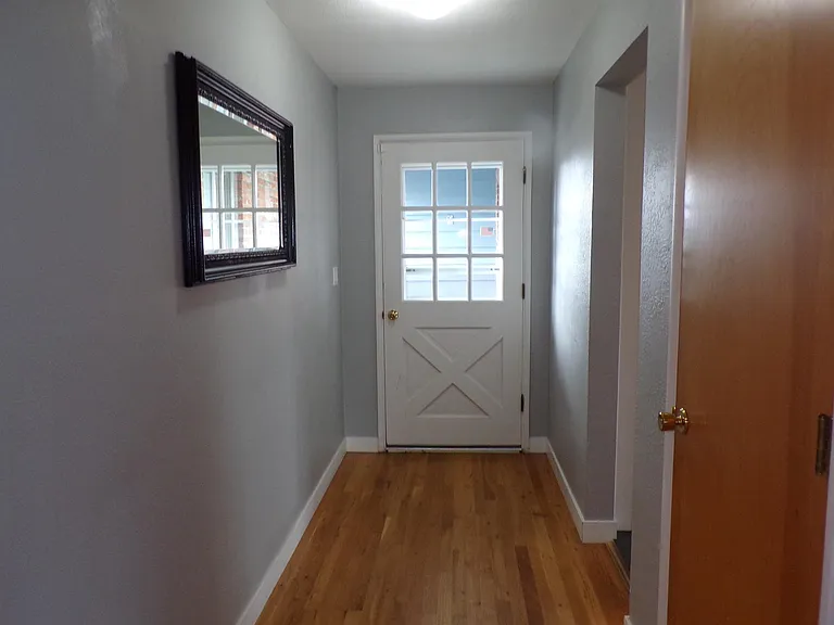 2740 NW Stewart St — Photo 5