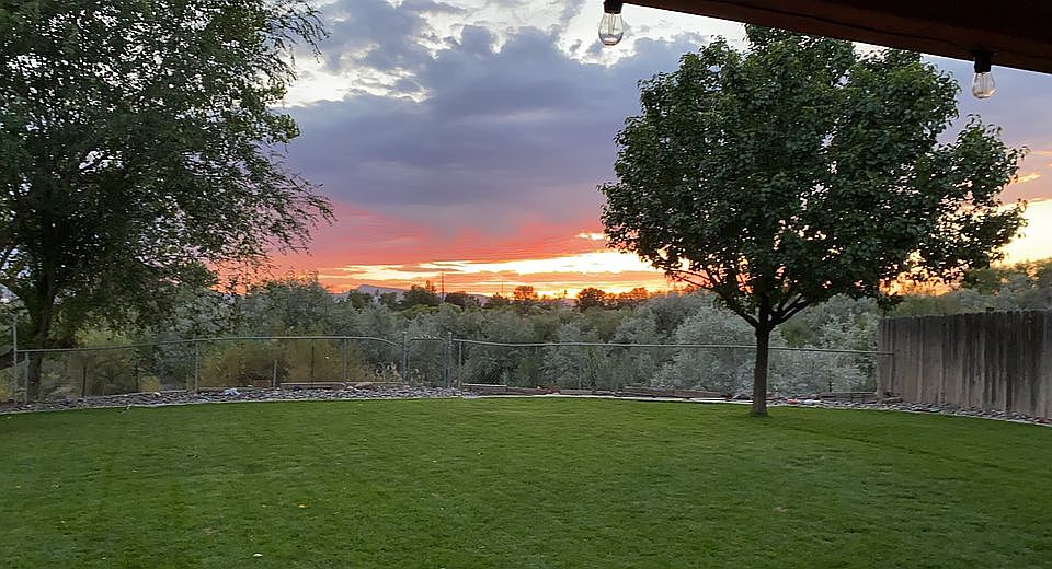 2nd image of 425 Breeze Dr